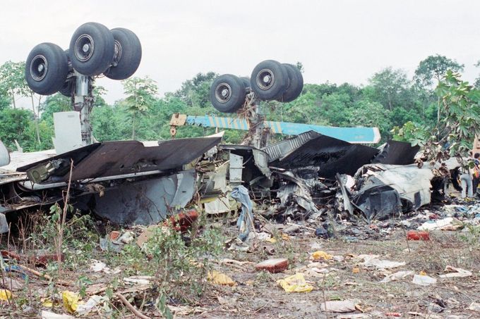 Letecké neštěstí v Surinamu 1989