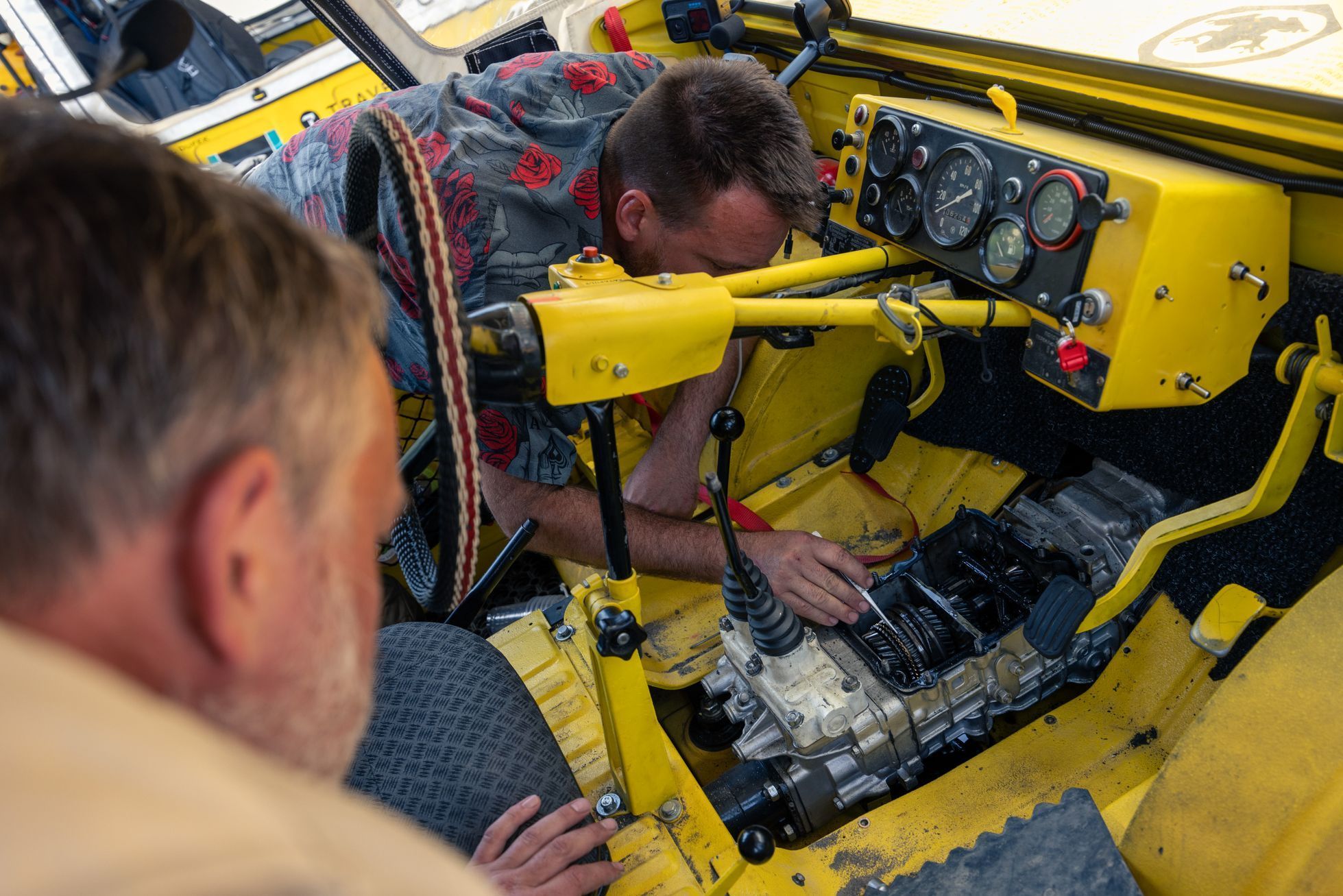 žlutá žába irán O7