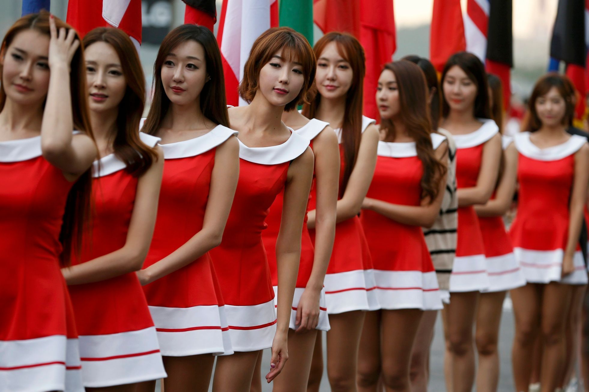 F1, VC Koreje 2013: grid girls