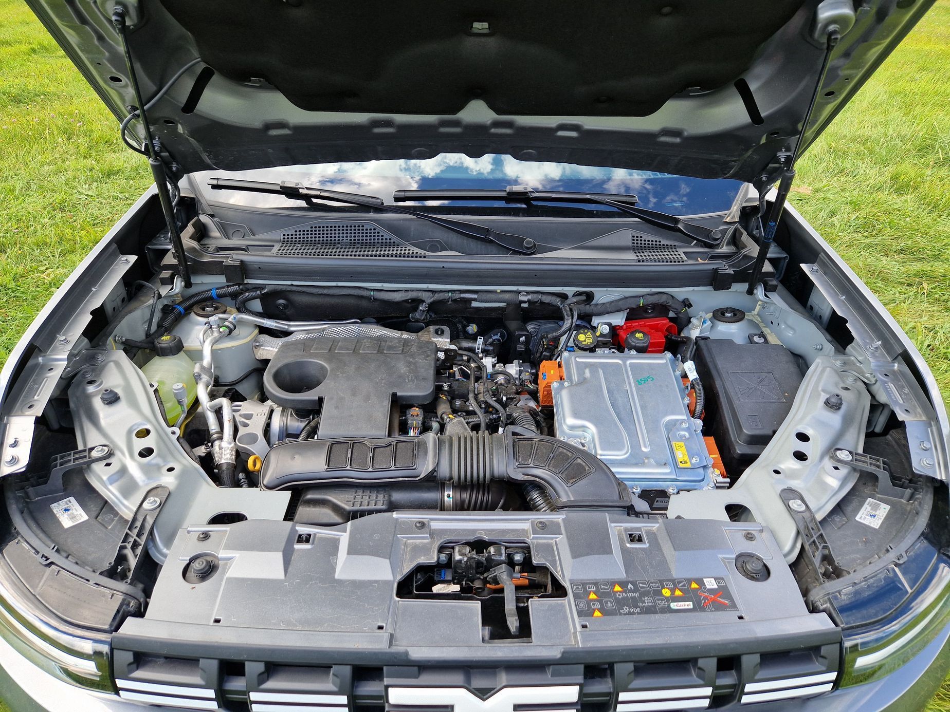 Dacia Duster Hybrid test