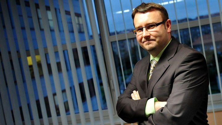 Vláda "magorů" by to s eurem měla těžší. Babiš klidně otočí znovu, říká Drobil z ODS