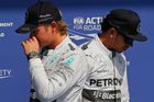 VIDEO Tajemné trhnutí volantem: klíč k Rosbergově duši?