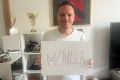Aféra kokeš ho proslavila, zranění zastavila. Explzeňský Vaněk o cestě z pekla