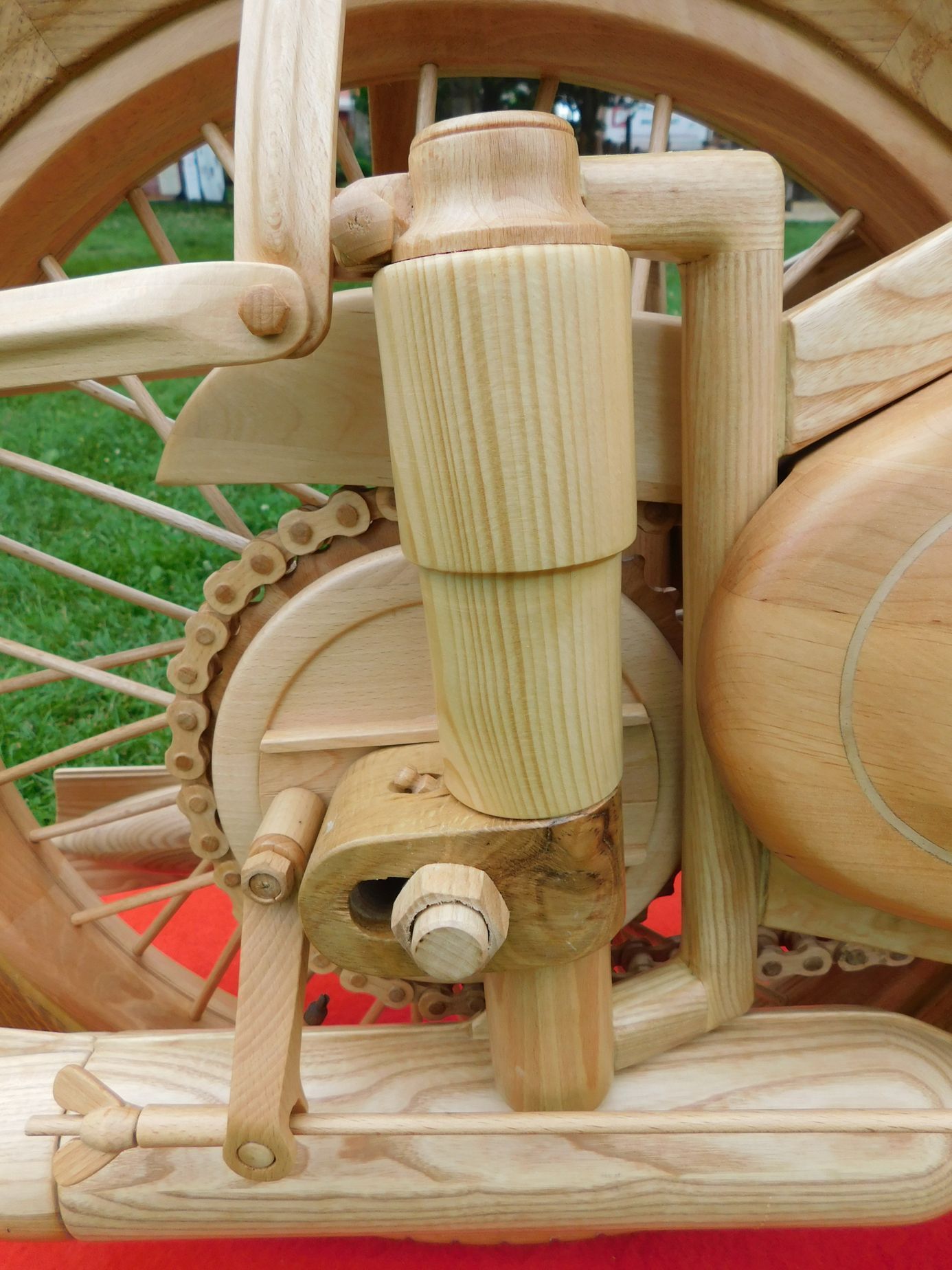 Dřevěná Jawa 250, neboli Pérák