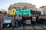 Studenti některých vysokých škol v Česku zahájili stávku za klima.