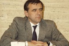 Zemřel polistopadový ministr vnitra Richard Sacher