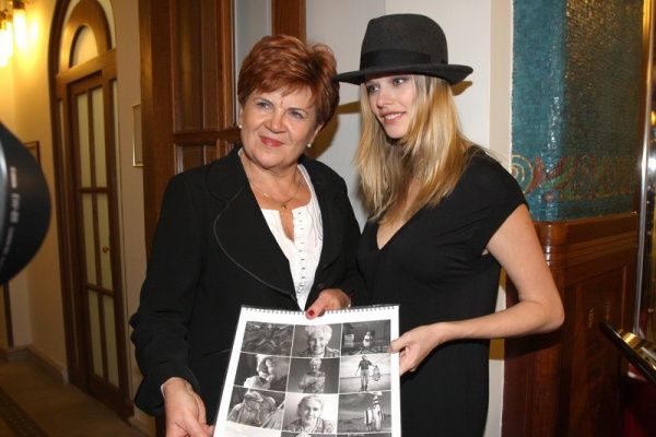 Křest kalendáře Krása pomoci pro Nadaci Taťány Kuchařové - Helena Houdová