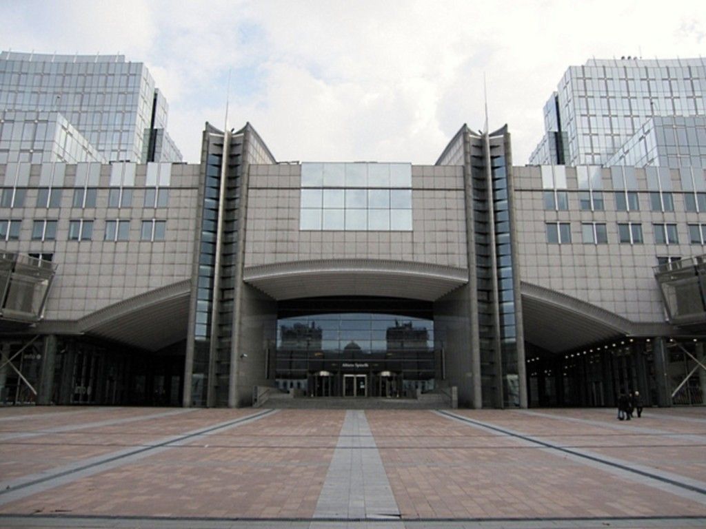 Evropský parlament - průčelí hlavní budovy