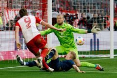 Zahraniční ligy: Bayern bez milosti rozstřílel Mohuč, Kane má další hattrick