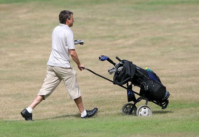 Festivalový golf: Pražský primátor Pavel Bém dobíhá svůj flight v Karlových Varech