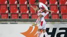 Jan Kuchta slaví gól v zápase Evropské ligy Slavia - Nice