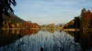 Reintalersee. Fotografie je z Moosenu u Kramsachu a jde po pohled na jezero Reintalersee.