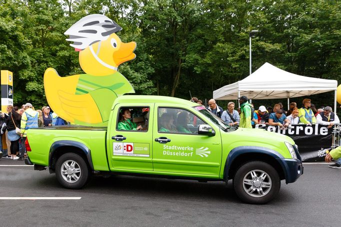 Reklamní karavana Tour de France baví lidi už od roku 1930