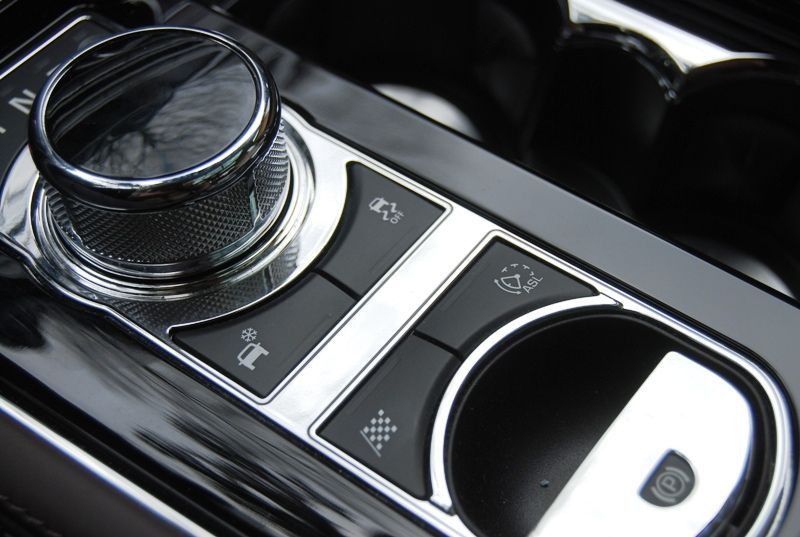 Test Jaguar XJ