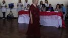 A contestant walks in front of the jury during a beauty contest for elderly women in honour of Mother's Day, in Sao Paulo May 10, 2012. The event was held to promote greater self-esteem among senior citizens, according to organizer Nilton Guedes. REUTERS/Nacho Doce (BRAZIL - Tags: SOCIETY) Published: Kvě. 11, 2012, 3:36 dop.