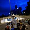 Střety demonstrantů s policisty v Hongkongu - 1. prosince