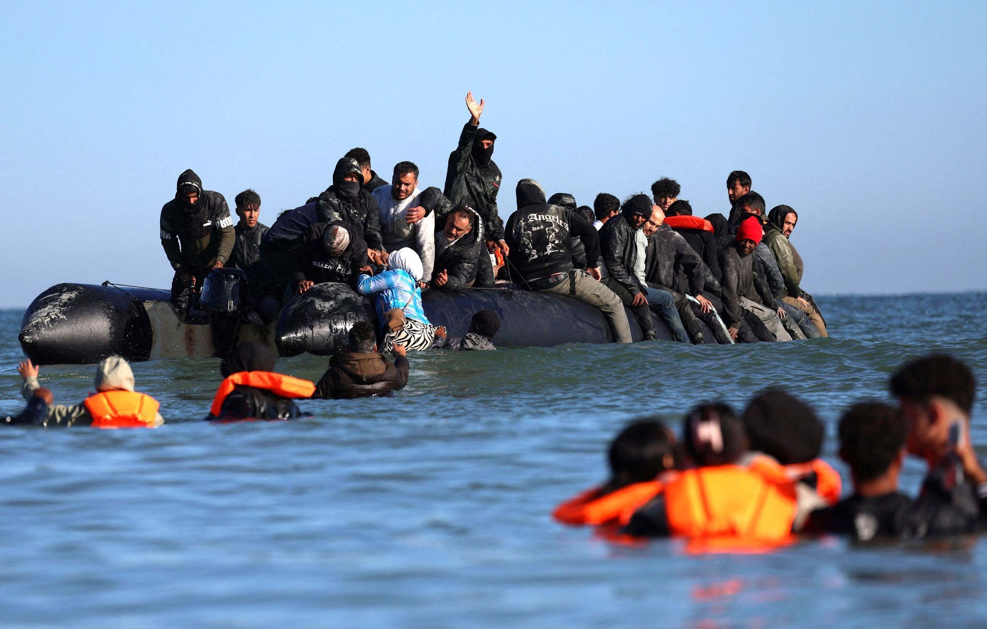 Francie, Velká Británie, migrace, čluny, Lamanšký kanál,