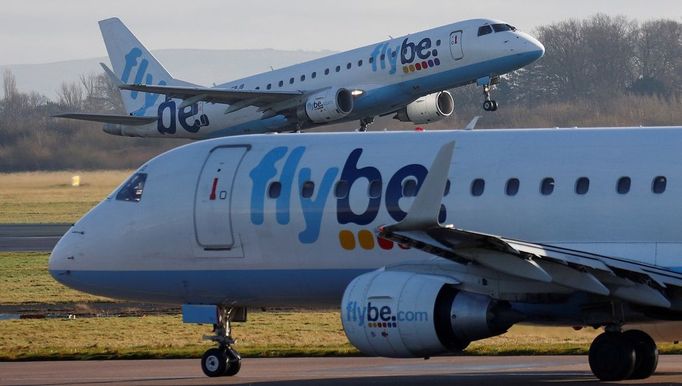 Letouny britských aerolinek Flybe na archivním snímku.