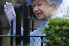 Královna Alžběta II. zavítala do Severního Irska