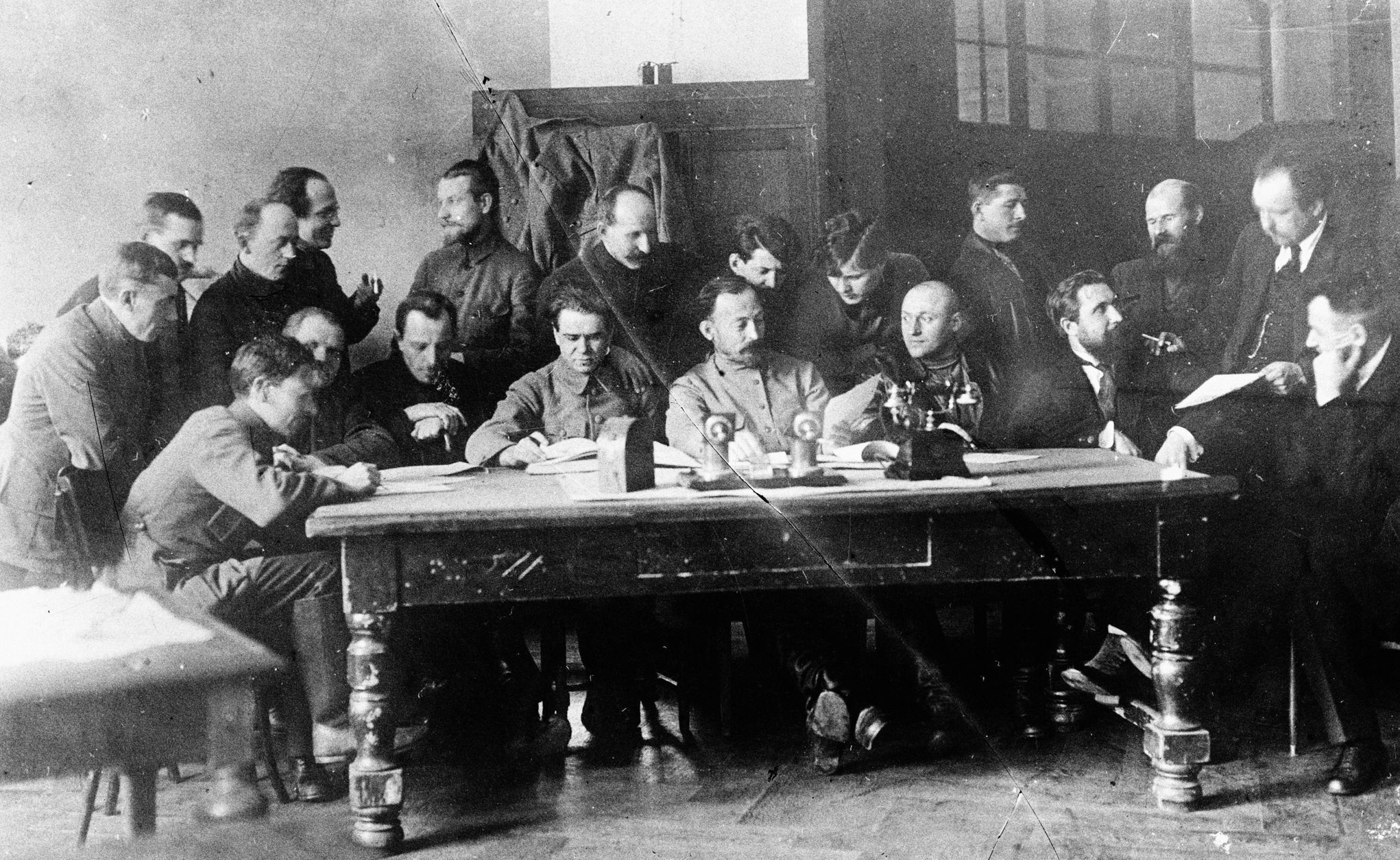 Čeka, Všeruská mimořádná komise pro boj s kontrarevolucí a sabotáží, VČK, SSSR, komunismus, historie, zahraničí