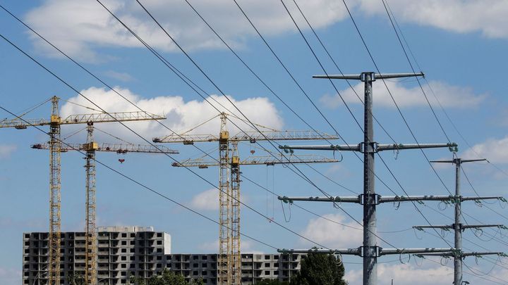 Ministr Síkela překvapil nápadem dovážet elektřinu z Ukrajiny. EU by tak šetřila plyn; Zdroj foto: Reuters