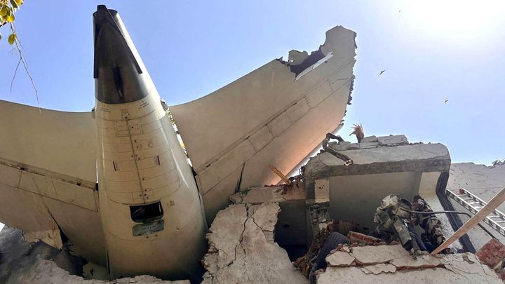 Vyšetřování pádu letadla Air India: prověřují vypnuté přepínače paliva; Zdroj foto: Reuters