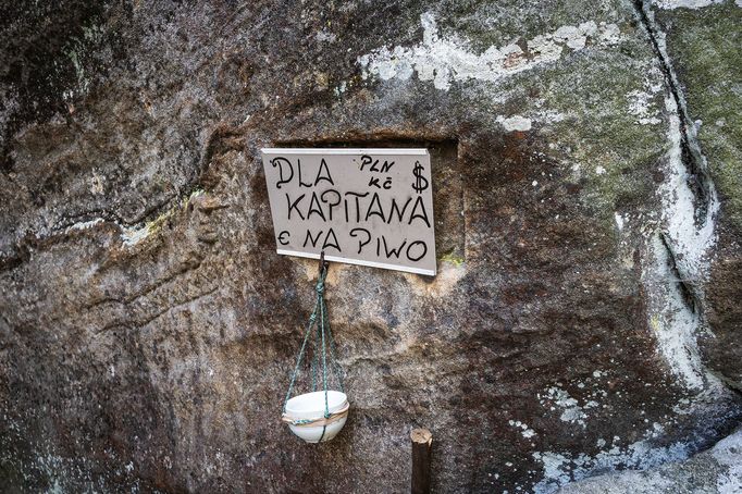 Overturismus: Turistická apokalypsa v Adršpachu během svátku Nanebezetí Panny Marie