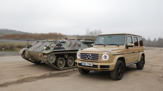 Mercedes třídy G nezastaví ani tankodrom. Vyzkoušeli jsme legendární off-road