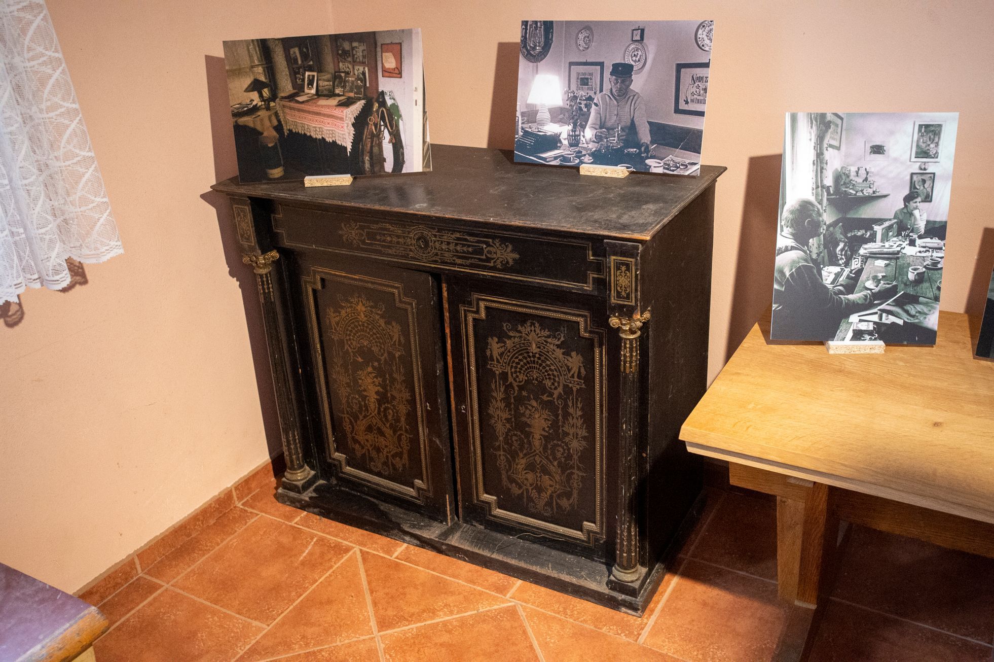 Otevření chaty Bohumila Hrabala v Kersku