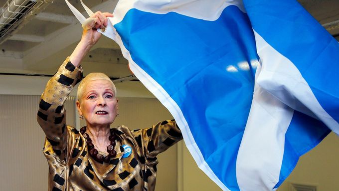 Módní návrhářka Vievienne Westwood ovšem bude hlasovat pro skotskou samostatnost.