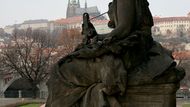 Takovýto výhled můžete mít nyní ze schodů před pražským Rudolfínem...