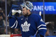 "Jsi blázen, že jsi dál chytal!" Po scéně jako z 50. let se volá po změně pravidel