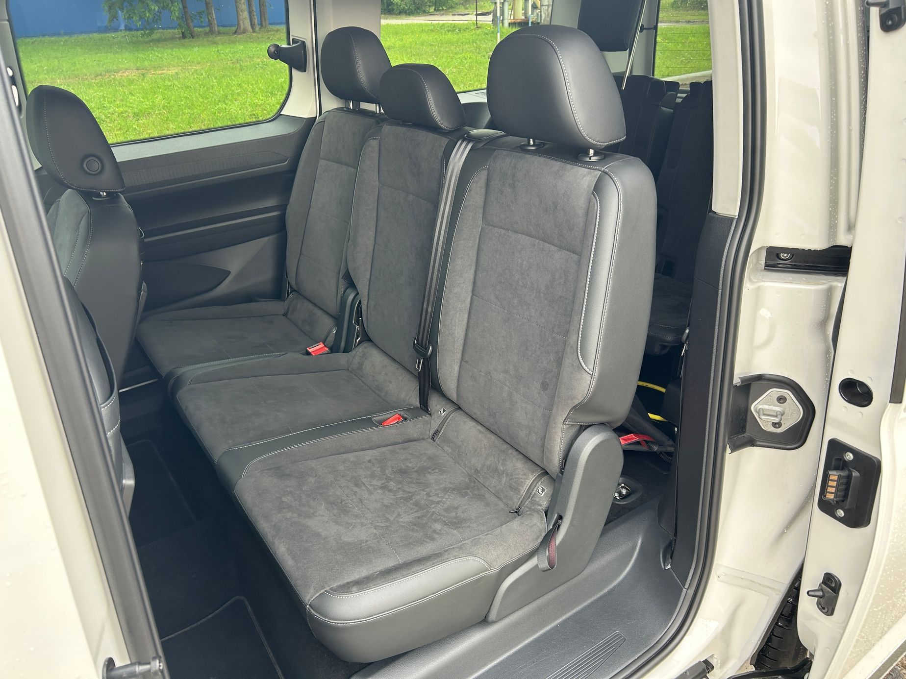 VW Caddy plug-in hybrid