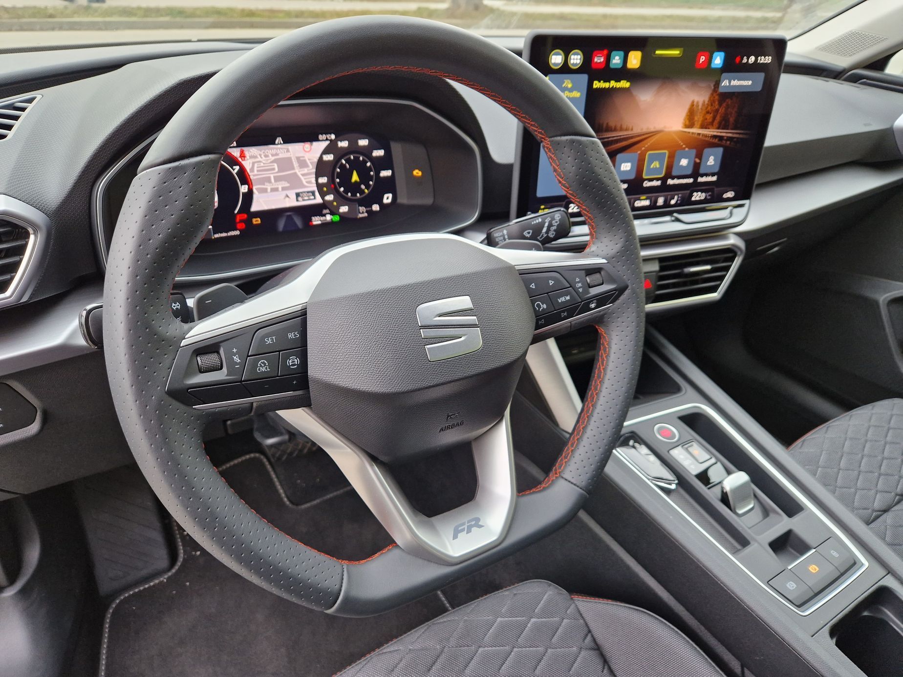 Seat Leon Sportstourer FR 1.5 eTSI test