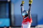 Ester Ledecká se raduje ze svého třetího olympijského zlata