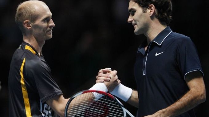 Nikolaj Davyděnko a Roger Federer