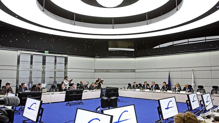 Video: Je přesnější než běžná navigace. Galileo přilákal do Prahy odborníky z celé EU