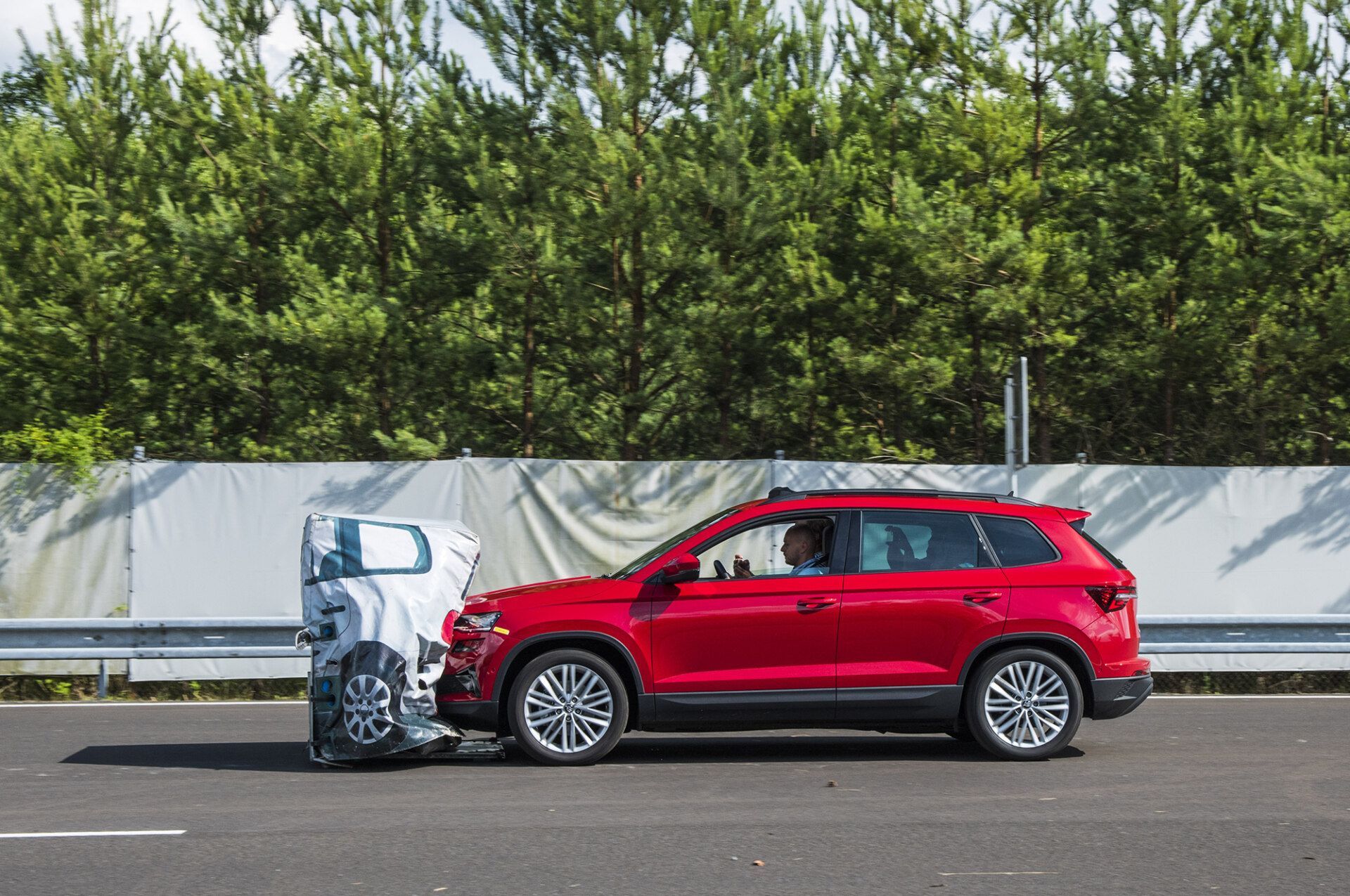 Jízdní asistenty, testování Škoda Auto 2023