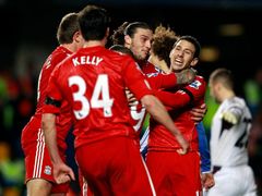 Fotbalisté Liverpoolu se radují z vysoké výhry, ke které jim pomohli tři vlastňáky soupeře