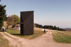 Útulna na Rýchorském křížení bude plnit úlohu rozcestníku. Z jejího prvního patra se může návštěvník kochat panoramatickým výhledem. „Člověk je vevnitř i zároveň venku. Vidí sebe v odraze, a přitom kouká do přírody a je její součástí,“ vysvětlil umístění vrchního okna jeden z autorů.