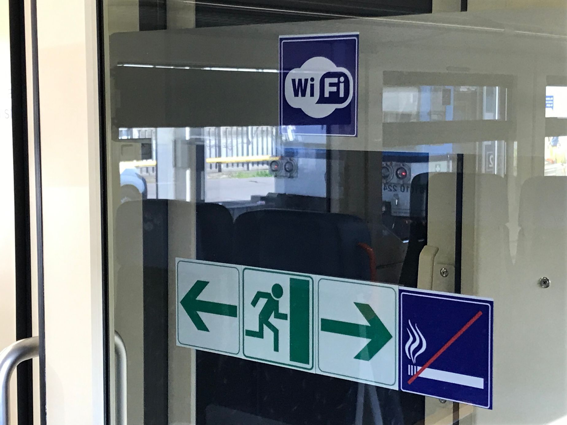 Mravenci na trati. Nové modernizované soupravy ze Slovenska - ŽOS Trnava