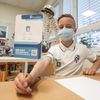 Testování na koronavir covid-19 na školách, škola, žáci, školství, učitelé, antigenní test, výuka