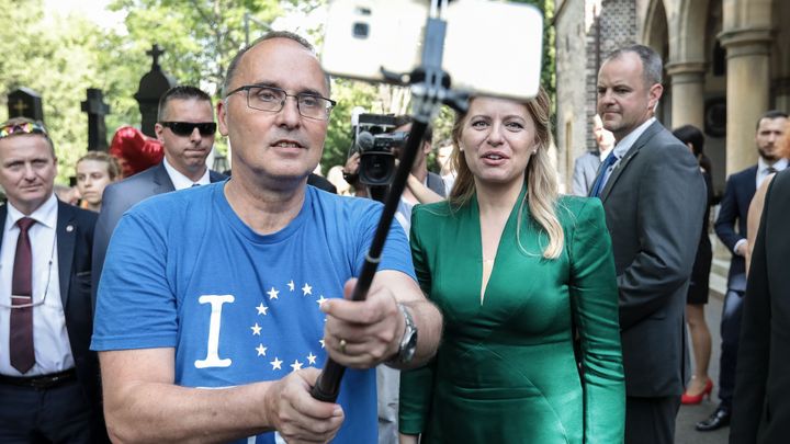 Přímý přenos: Zuzana není sama doma. Na pražské Kampě hrají slovenské prezidentce