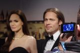 Jeden z nejobletovanějších párů Hollywoodu, Brad Pitt a Angelina Jolie, zde při focení zaručeně ani nemrkne. Fotoaparát je každopádně téměř povinná výbava každého návštěvníka.