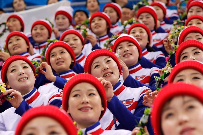 ZOH 2018, Česko-Jižní Korea: Roztleskávačky z KLDR