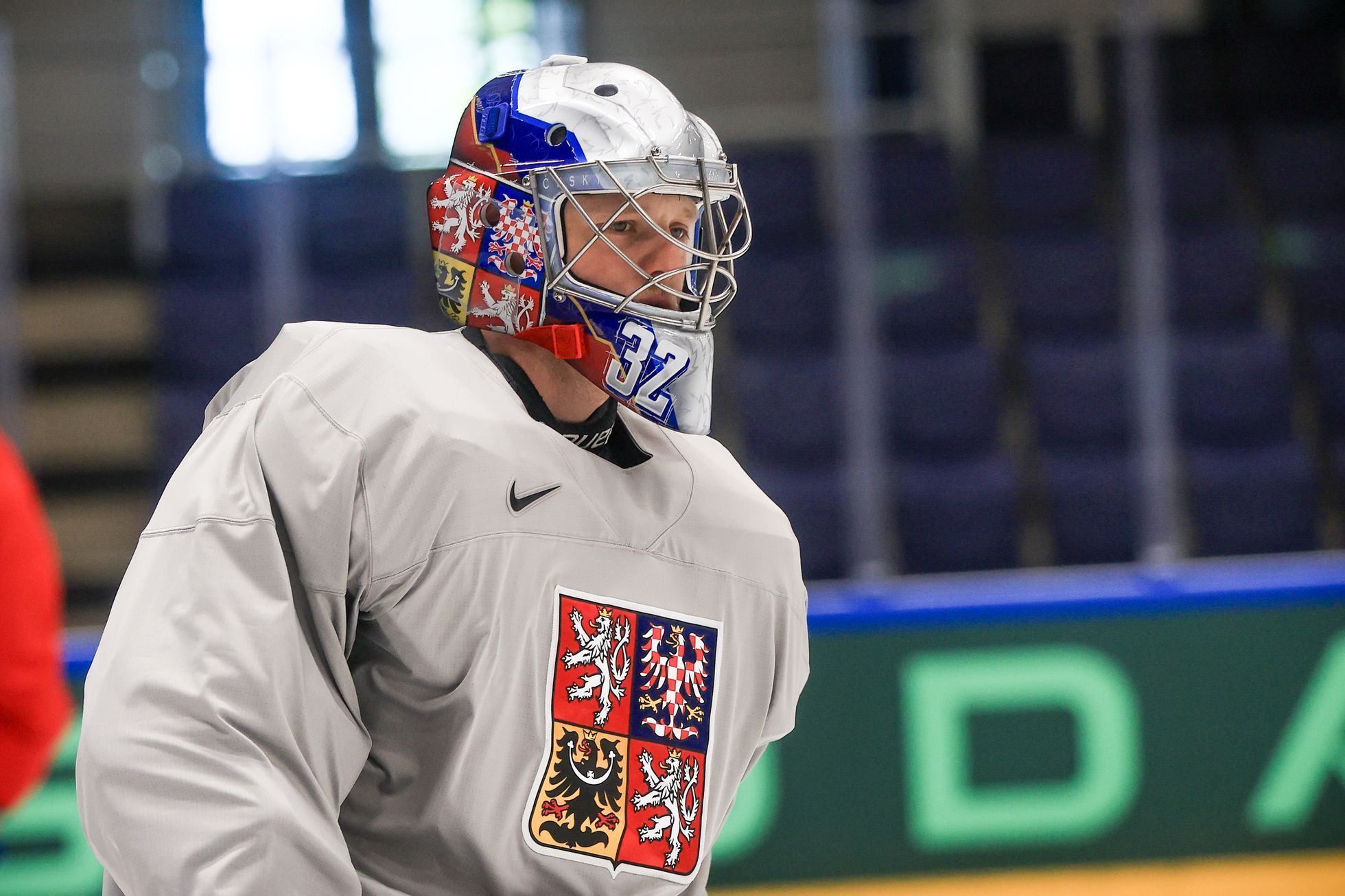 Čeští hokejisté při tréninku na MS 2025 v Herningu: Josef Kořenář