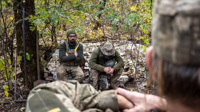 Ukrajinská 46. brigáda zveřejnila video ze zničení ruských obrněných vozidel v Doněcké oblasti