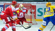 Zlín úspěšně rozjel šestý duel série. Už po 25 sekundách od úvodního buly uklidil do třinecké brány Hamerlíkem vyražený kotouč Leška.