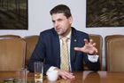 Ministr Hladík žádá vyloučení Cyrila Svobody ze strany. Vadí mu jeho proruské názory