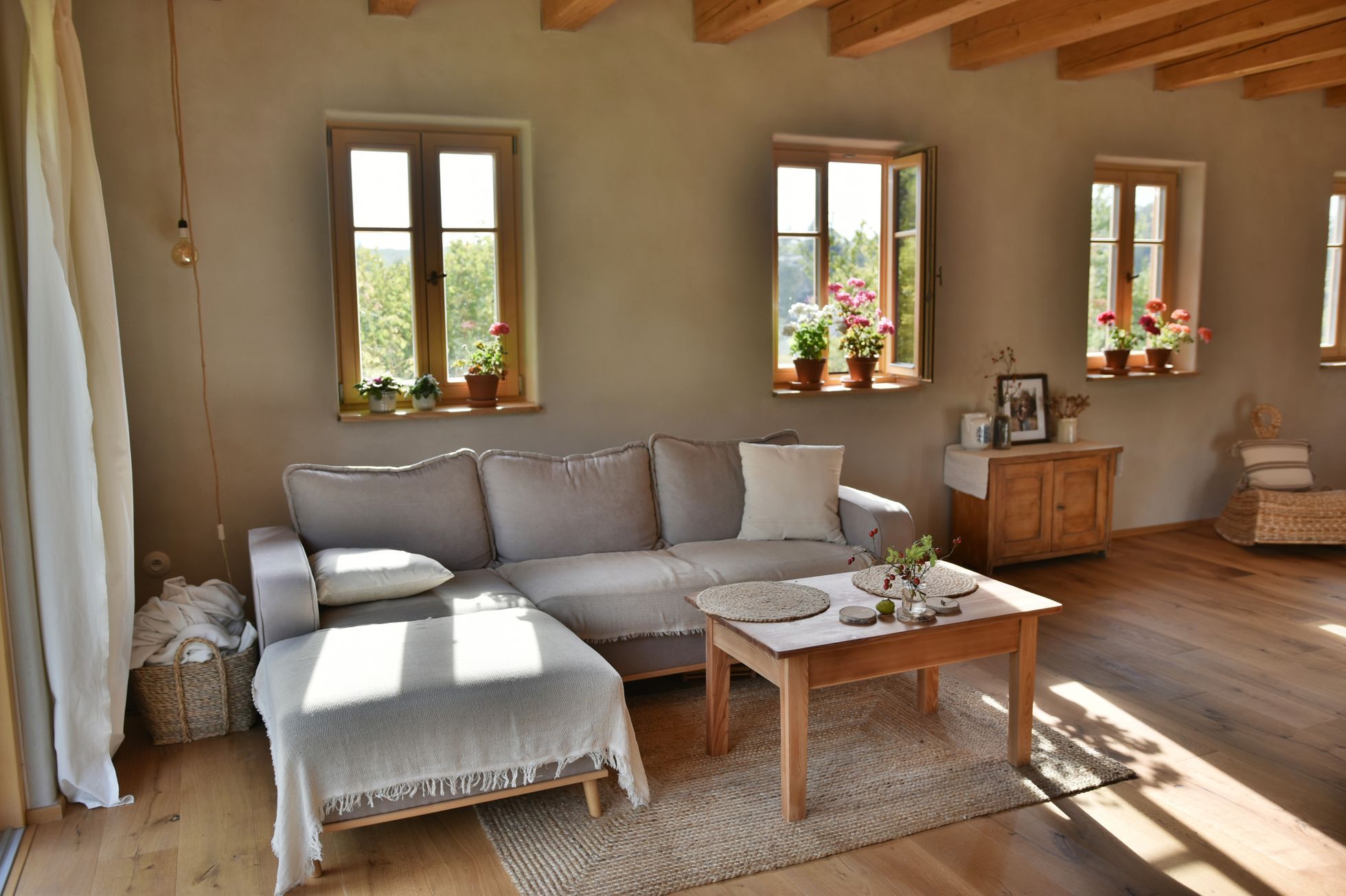 domeček na kopci, dům, rekonstrukce, zahrada, příběh